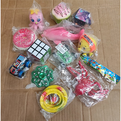 Toys Mix super - Gru prendi sempre